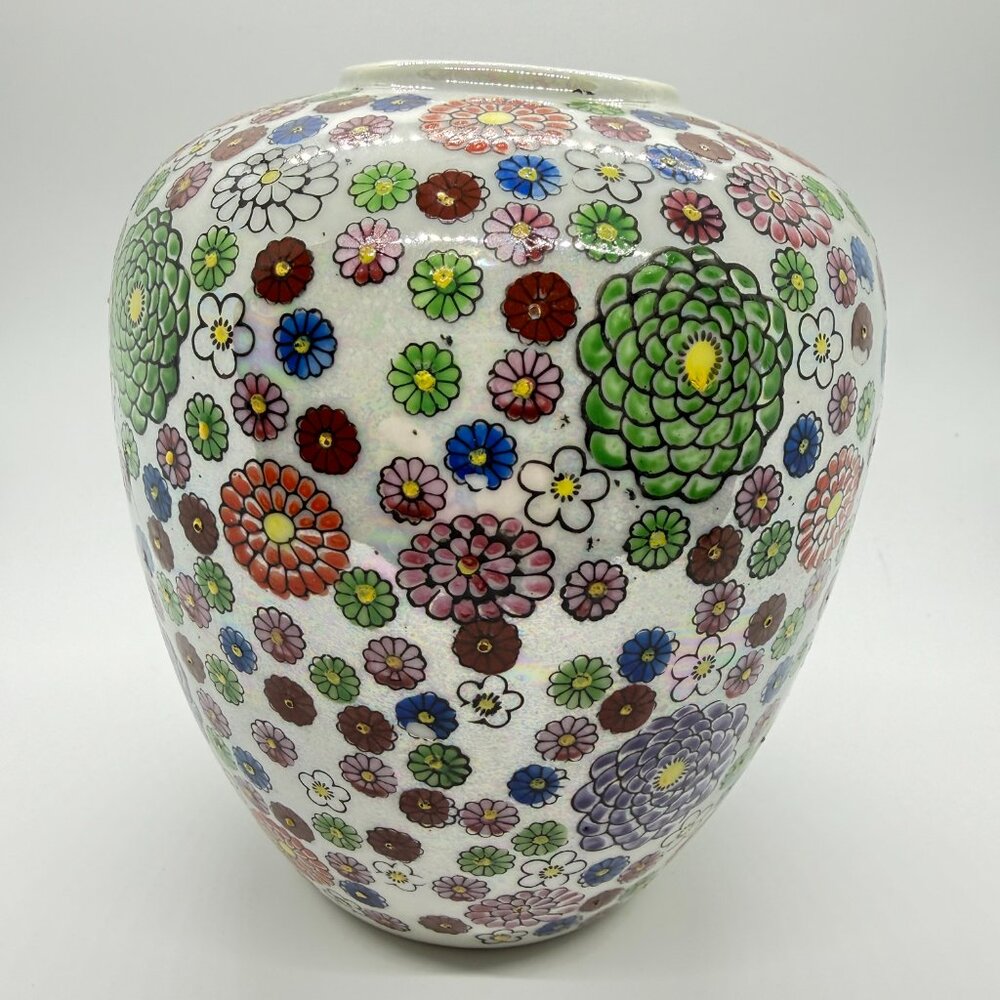 Hundreds of Flowers, Unstamped - 6 1/4" Polychrome Vase Porcelain - Picture 4 of 11